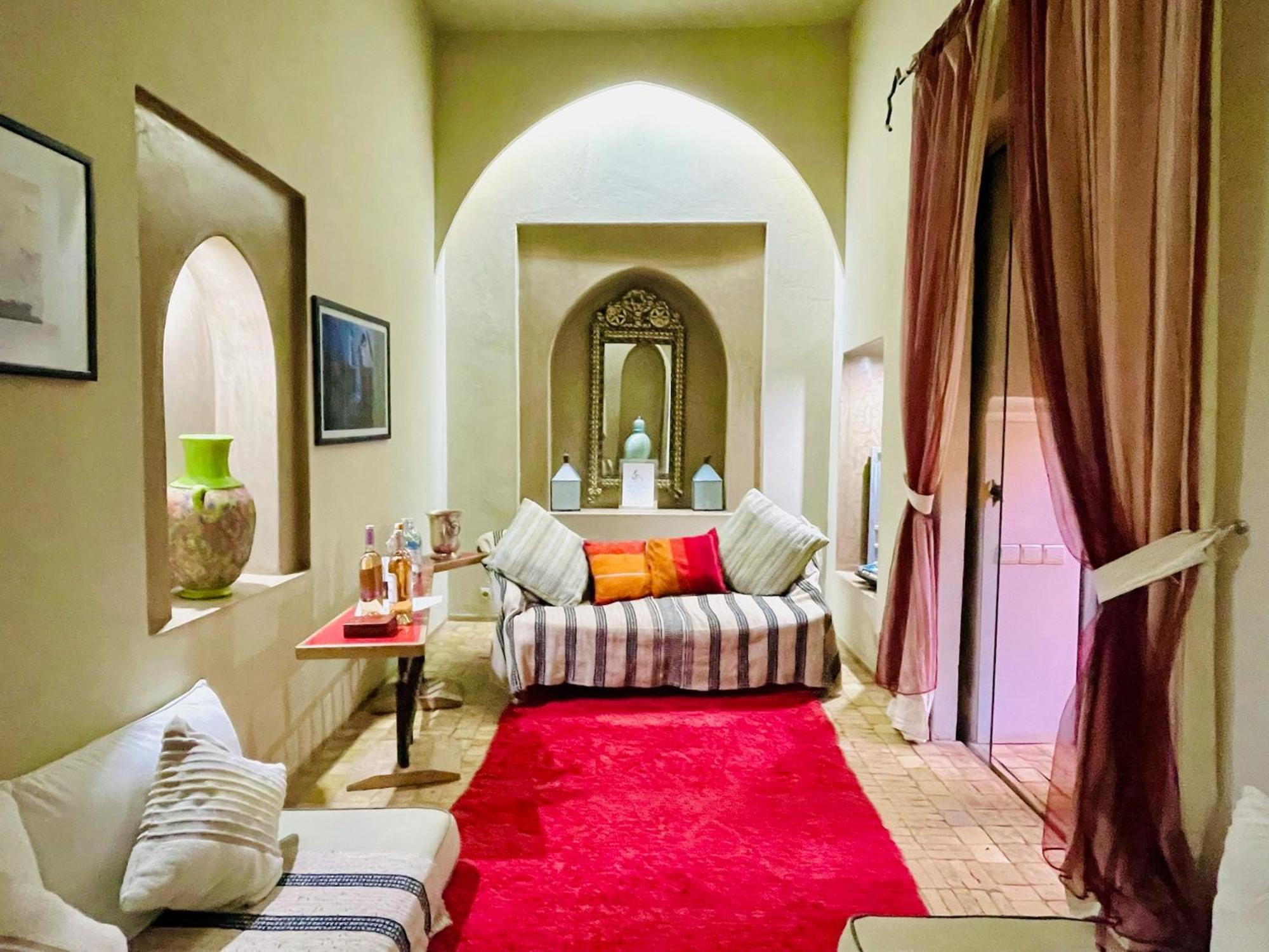 Exclusive And Stylish 4-Bedroom Riad With Plunge Pool Marrakesh Bagian luar foto